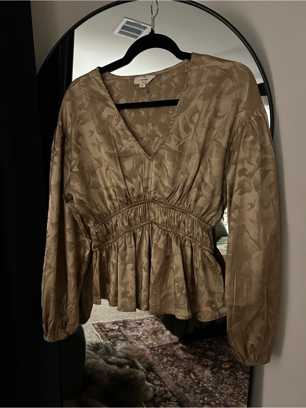 entro Taupe V-Neck Peplum Blouse